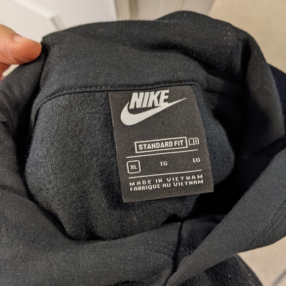 **damaged** NWOT Nike boys hoodie - Picture 4 of 4